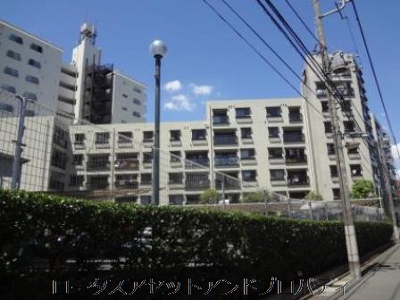 文京目白台ハイツ1｜文京目白台ハイツは昭和５７年築、８階建てのマンションです。