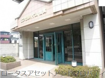 エンゼルハイム加賀エントランス｜オートロック付きで安心です。