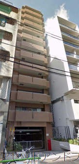 ユニーブル田町3｜建物の裏手の南側の様子です。こちら回るとすこし窮屈そうですね。１スパンになっています。