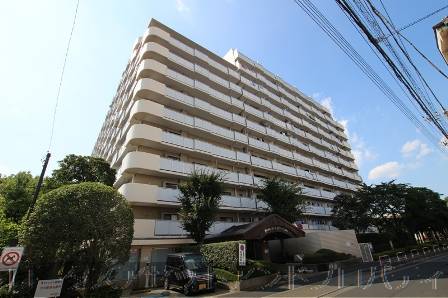 ライオンズプラザ北綾瀬1181｜ライオンズプラザ北綾瀬は1988年（昭和63年）に建てられた12階建てのマンションです。