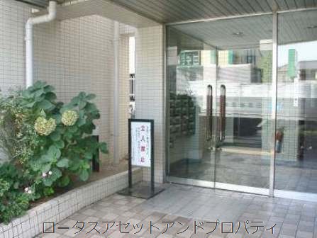 グリーンパーク保木間のエントランス