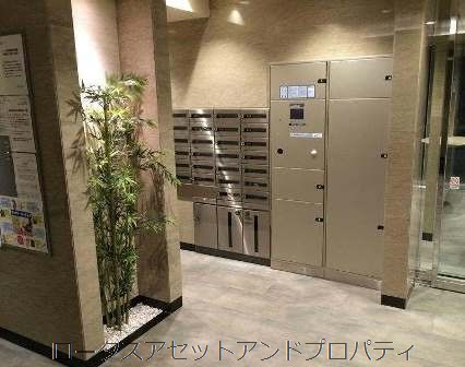 パレステージ根岸20325｜宅配ボックスも完備されています。
