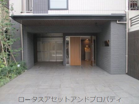 エグザ三ノ輪アヴェニールエントランス｜エントランスはオートロックが完備されています。