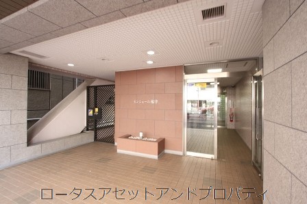 モンシェール根津5012｜エントランスはオートロック完備で安心です。