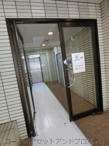 トーカン浅草駒形キャステールエントランス (2)｜エントランスです。