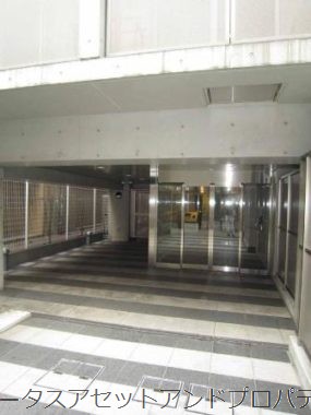 グランスイートＴＯＫＹＯマークス4035｜ＪＲ「神田」駅、丸の内線「淡路町」駅、都営新宿線「小川町」駅など、その他複数の駅・路線が利用できる立地です。