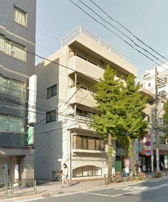 プチモンド目白40317｜プチモンド目白は目白通り沿いの５階建てマンションです。「雑司ヶ谷」駅から徒歩２分、山手線「目白」駅からは徒歩１２分です。近くにスーパーやコンビニもあり便利です。