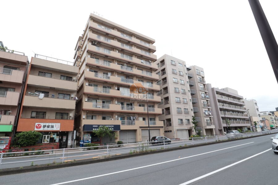 パラストすみだ外観1｜パラストすみだは、1979年（昭和54年）11月築、9階建てのマンションです