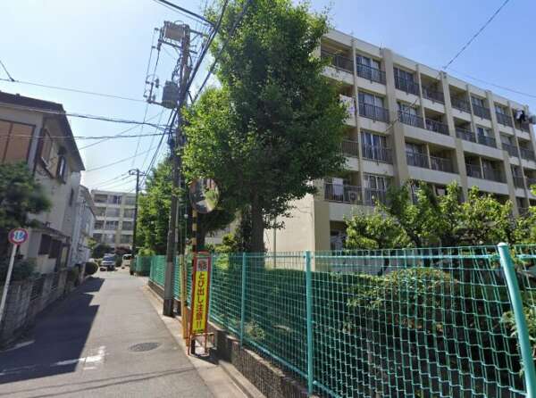 東砂5丁目ハイツ(東砂住宅)は昭和44年築、5階建のマンションです。１号棟から４号棟まであります。１号棟から４号棟まであり、総戸数９８戸の中規模マンションです。