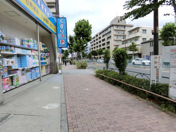 豊玉ハイライズアプローチ3｜なだらかな傾斜を下る感じです。