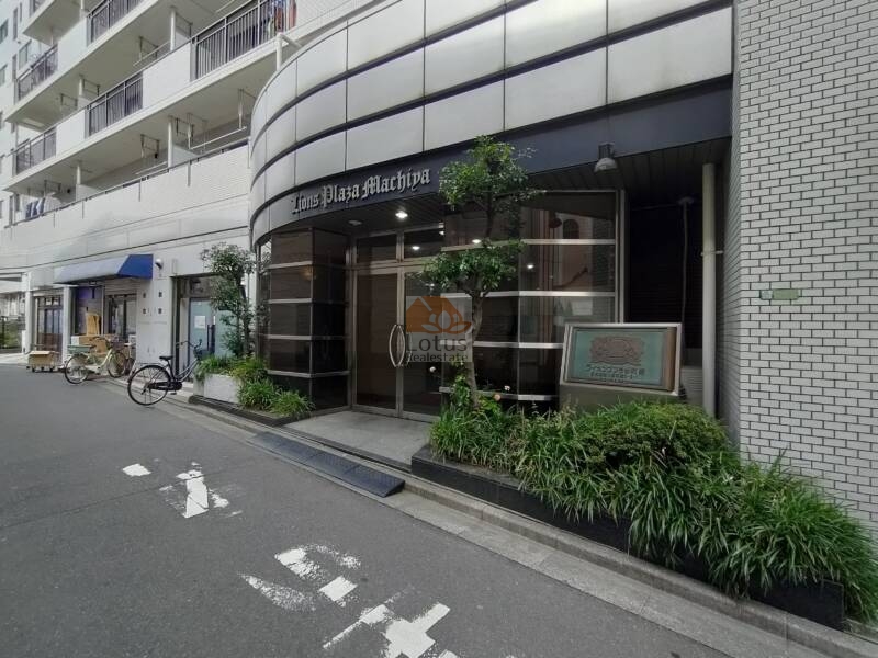 ライオンズプラザ町屋エントランス1｜エントランスです。