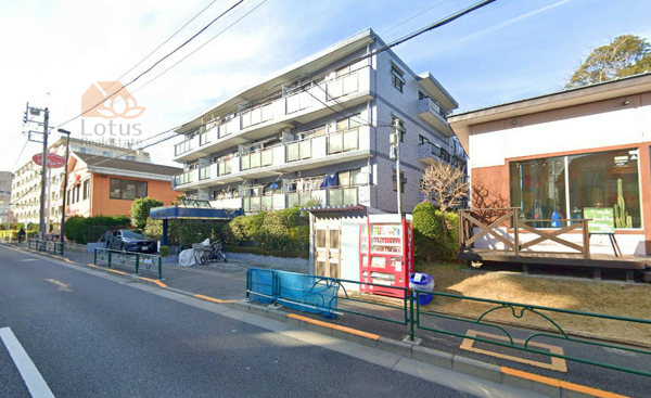 セザール井荻外観３｜セザール井荻は平成8年築、4階建てのマンションです。早稲田通りに面した立地です。