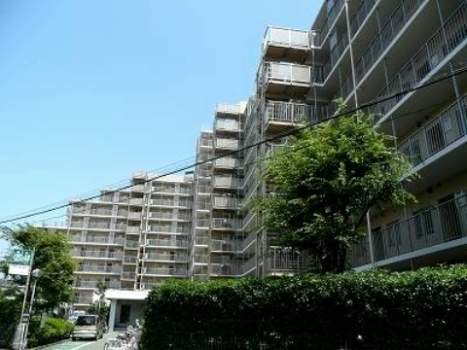 田端北スカイハイツ 外観1｜総戸数178戸の大規模マンションです。