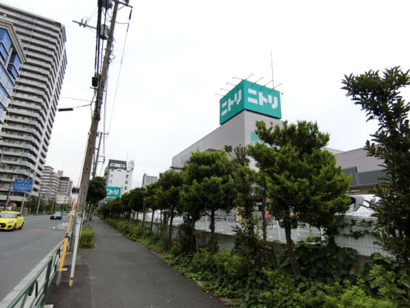 東陽町ガーデニアアプローチ6｜ニトリが見えてきましたら物件はもう近くです。お値段以上の暮らしが楽しめるかもしれません。