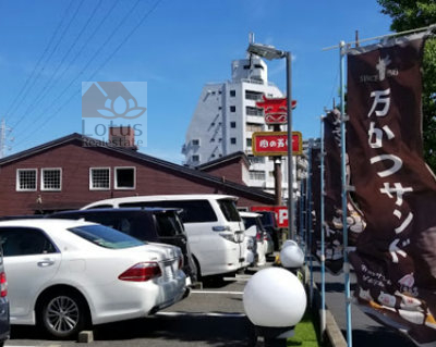 肉の万世 亀有店｜徒歩1分に「肉の万世 亀有店」があります。
