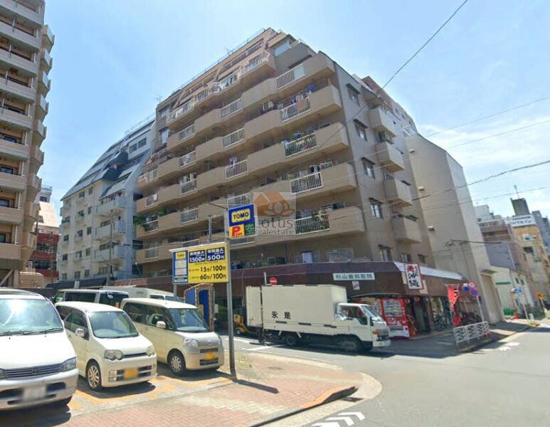 ヴェラハイツ第２亀戸外観１｜ヴェラハイツ第２亀戸は昭和５４年築、９階建のマンションです。亀戸駅から徒歩５分の好立地です。