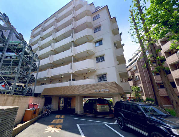 ヴィラロイヤル町屋外観１｜ヴィラロイヤル町屋は地上８階建てのマンションです。