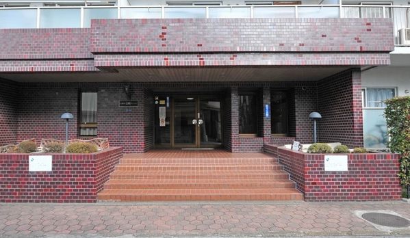 日商岩井金町マンションエントランス１｜管理体制良好です。