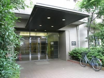 レジェンド東日暮里エントランス｜エントランスはオートロックです。管理体制は良好です。