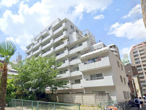 中銀新川マンシオンは、1980年（昭和55年） 6月築、９階建てのマンションです。