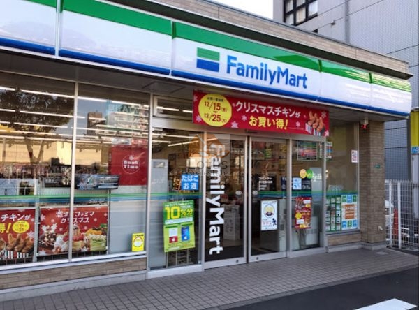 ファミリーマート 第三葛西小前店2｜徒歩1分に「ファミリーマート 第三葛西小前店」があります。