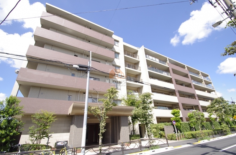 グリーンティエラ柴又外観 (2)｜グリーンティエラ柴又は、平成16年築、9階建てのマンションです。