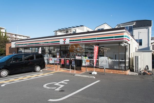 セブン-イレブン 世田谷上北沢１丁目店｜徒歩5分に「セブン-イレブン 世田谷上北沢１丁目店」があります。
