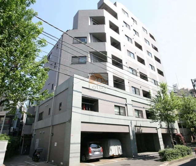 アルカンシエル高井戸外観２｜アルカンシエル高井戸は平成13年築、8階建てのマンションです。