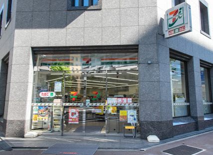 セブン-イレブン 中央区入船３丁目店｜徒歩1分に「セブン-イレブン 中央区入船３丁目店」があります。