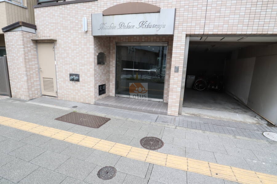 日神パレス北千住エントランス2
