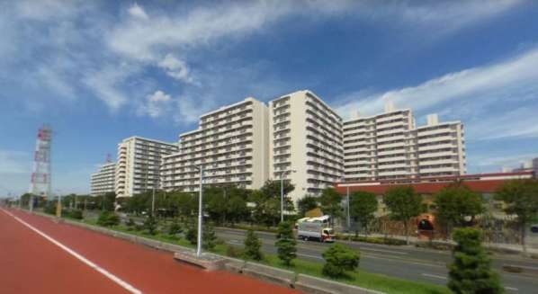 清新南ハイツ｜清新南ハイツは複数の棟からなる大規模マンション群です>