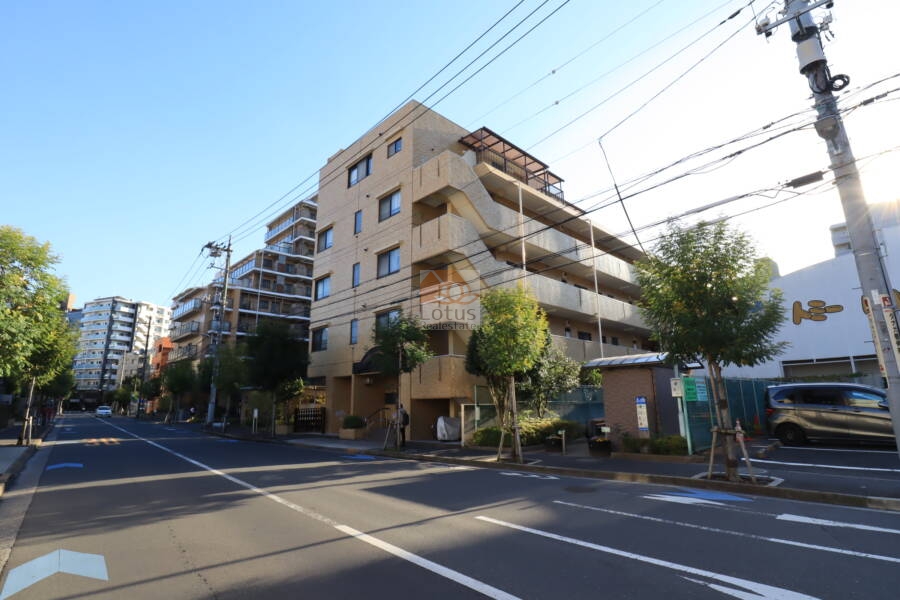 ライオンズマンション西葛西第５外観2｜西葛西駅から徒歩５分圏内の便利な立地です。