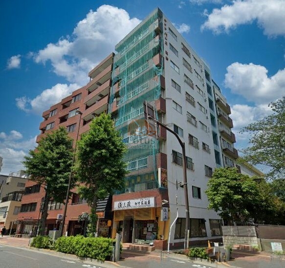 ダイアパレス真砂外観３ (1)｜ダイアパレス真砂は昭和53年築、9階建てのマンションです。