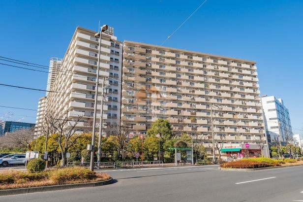 ファミール浜園外観４｜ファミール浜園は１４階建て、総戸数４６８戸のビッグコミュニティ、堂々たる外観です。