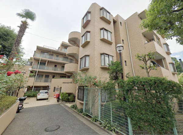 ライオンズマンション赤羽西外観２｜周辺は静か住宅地です。
