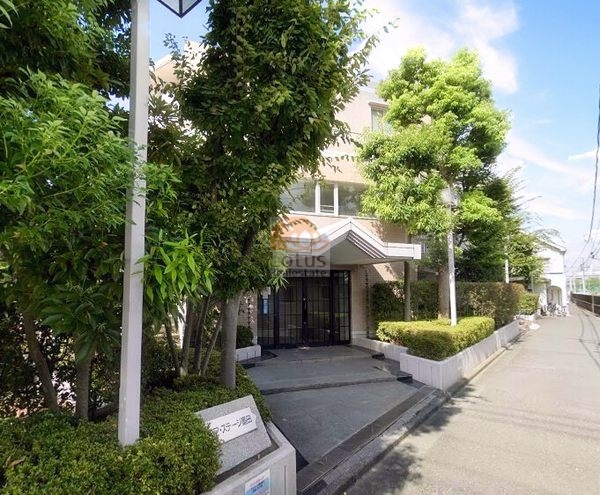モアステージ墨田外観４｜モアステージ墨田は平成元年築、５階建のマンションです。周辺は静かな住環境です。