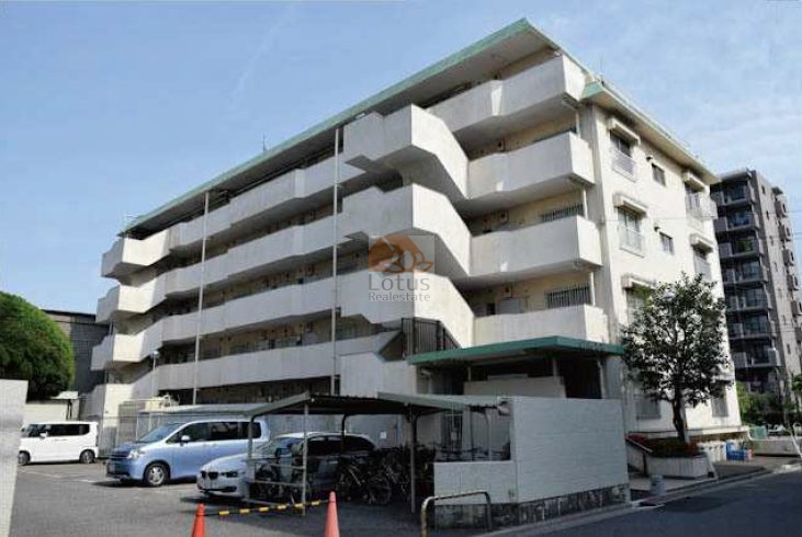 リレント赤羽外観８｜リレント赤羽は昭和52年築、5階建てのマンションです。