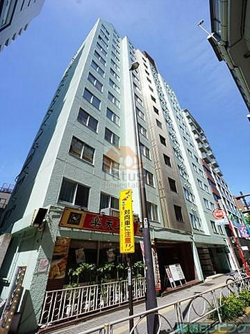 パールハイツ笹塚外観7｜パールハイツ笹塚は昭和49年築、１４階建てのマンションです。甲州街道に面しています。