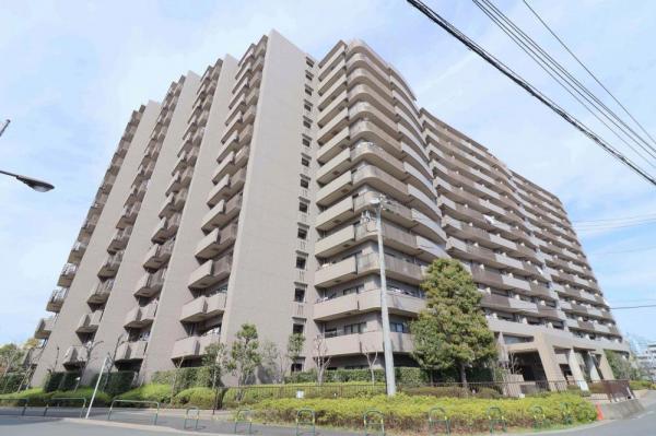 コスモシティ北千住外観４｜コスモシティ北千住は平成１２年築、１４階建てのマンションです。京成関屋駅、牛田駅、北千住駅が利用可です。
