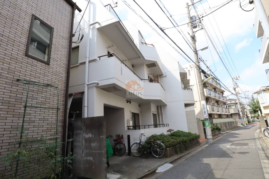 サンビュウ豪徳寺外観2