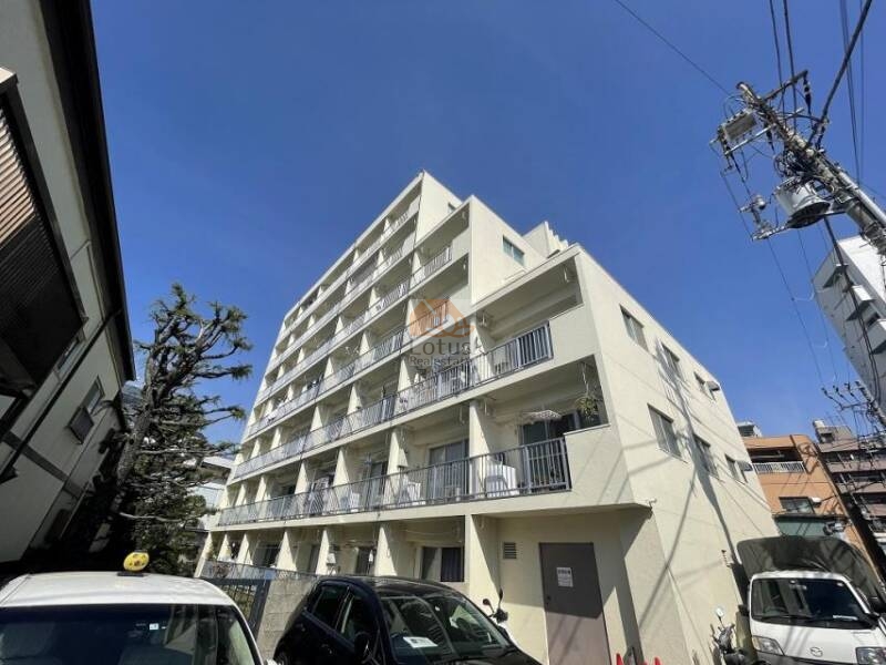 明穂和泉マンション外観２｜明穂和泉マンションは、昭和46年に建てられた7階建てのマンションです。