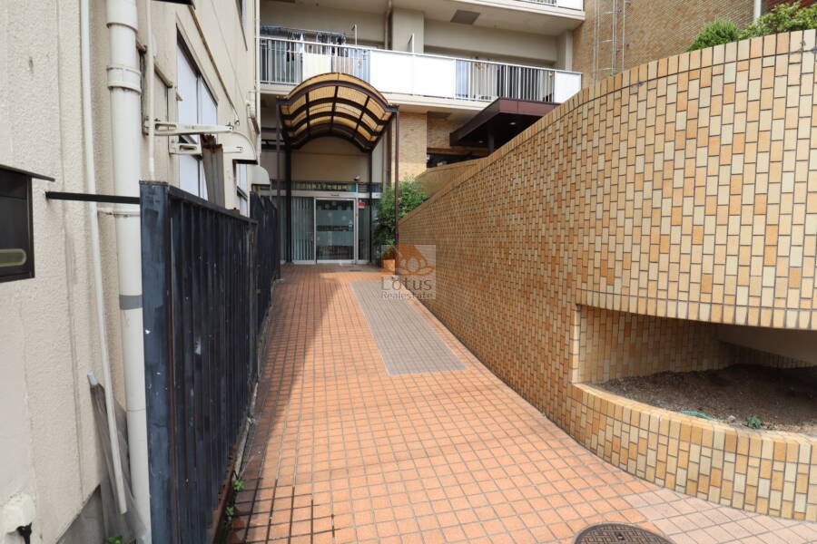 コープ野村王子共用部3