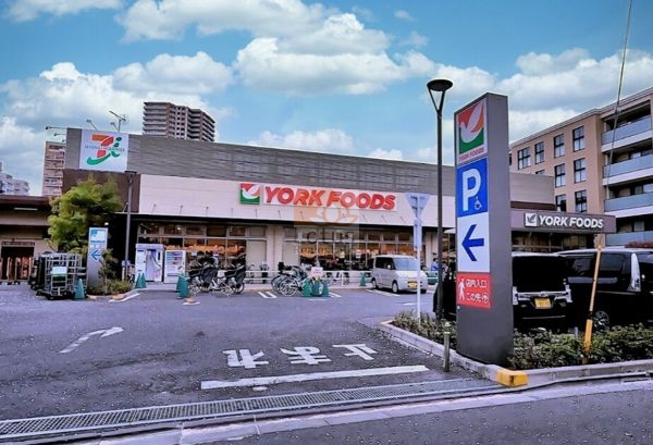ヨークフーズ 三ノ輪店｜徒歩5分に「ヨークフーズ 三ノ輪店」があります。