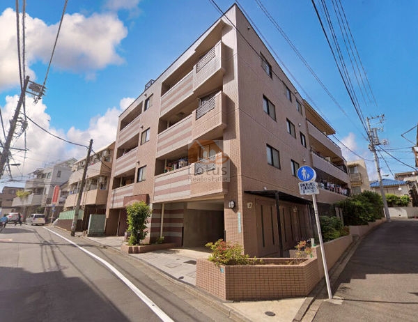 サングリーンヒルズ千早外観１ (1)｜サングリーンヒルズ千早は平成8年築、5階建てのマンションです。