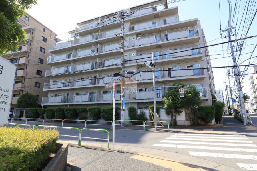 日商岩井赤羽マンション外観1｜日商岩井赤羽マンションは昭和５４年築、７階建てのマンションです