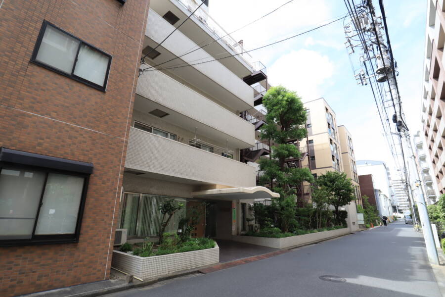 錦糸町ガーデニアエントランス1｜ＪＲ「錦糸町」駅、都営浅草線「本所吾妻橋」が利用できます。