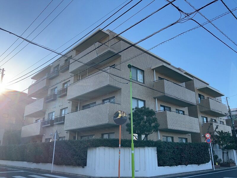 千歳烏山シティハウス外観１｜千歳烏山シティハウスは、4階建てのマンションです。