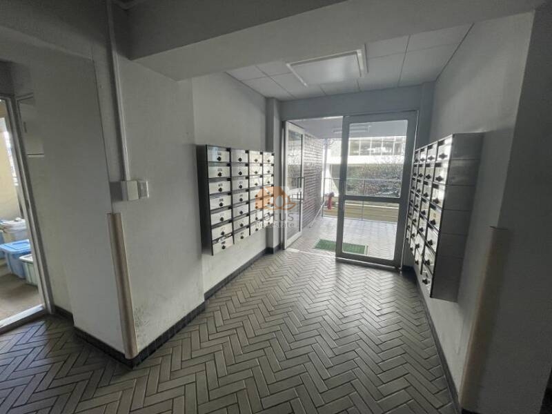 富士見ハイム共用部３｜オートロックではありません。共用部分は定期的な清掃が行われ、いつも清潔な状態を保っています。