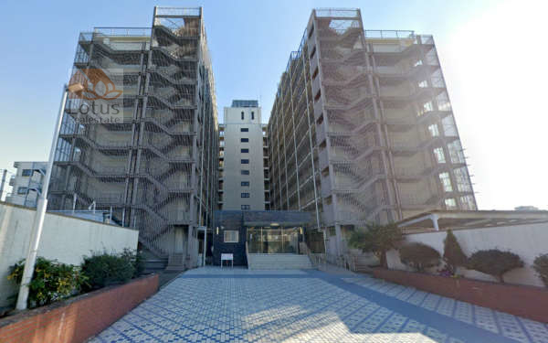 カーサ宇喜田外観４｜カーサ宇喜田は昭和５１年築、１１階建てのマンションです。１号棟と２号棟からなる大規模マンションです。葛西駅が徒歩圏内です。