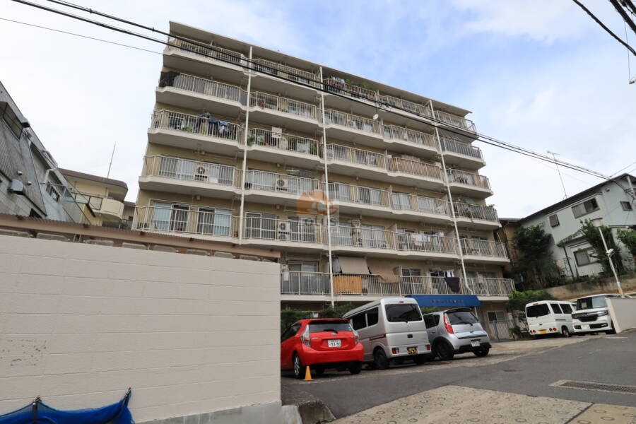 カサベルド富士見外観1｜カサベルド富士見は、昭和48年築、7階建てのマンションです。